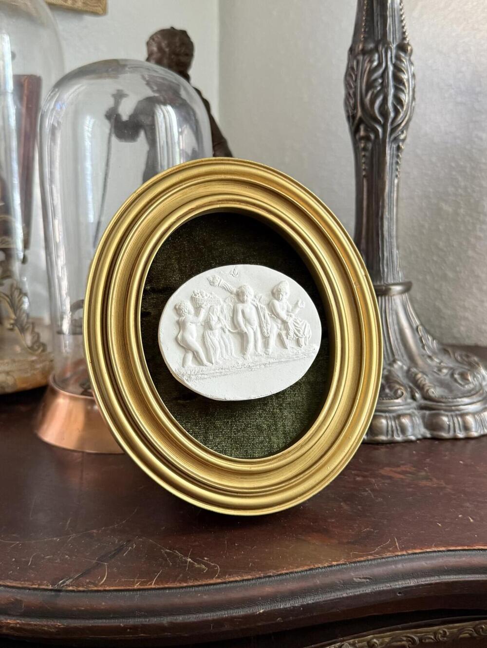 Vintage Style Framed Plaster Cameo Intaglio classical Relief Gold Oval Frame